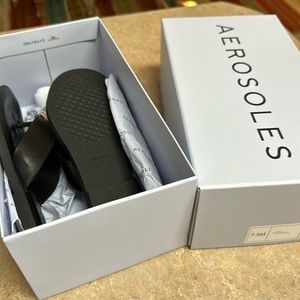Brand new aerosoles gema black leather sandal 7.5